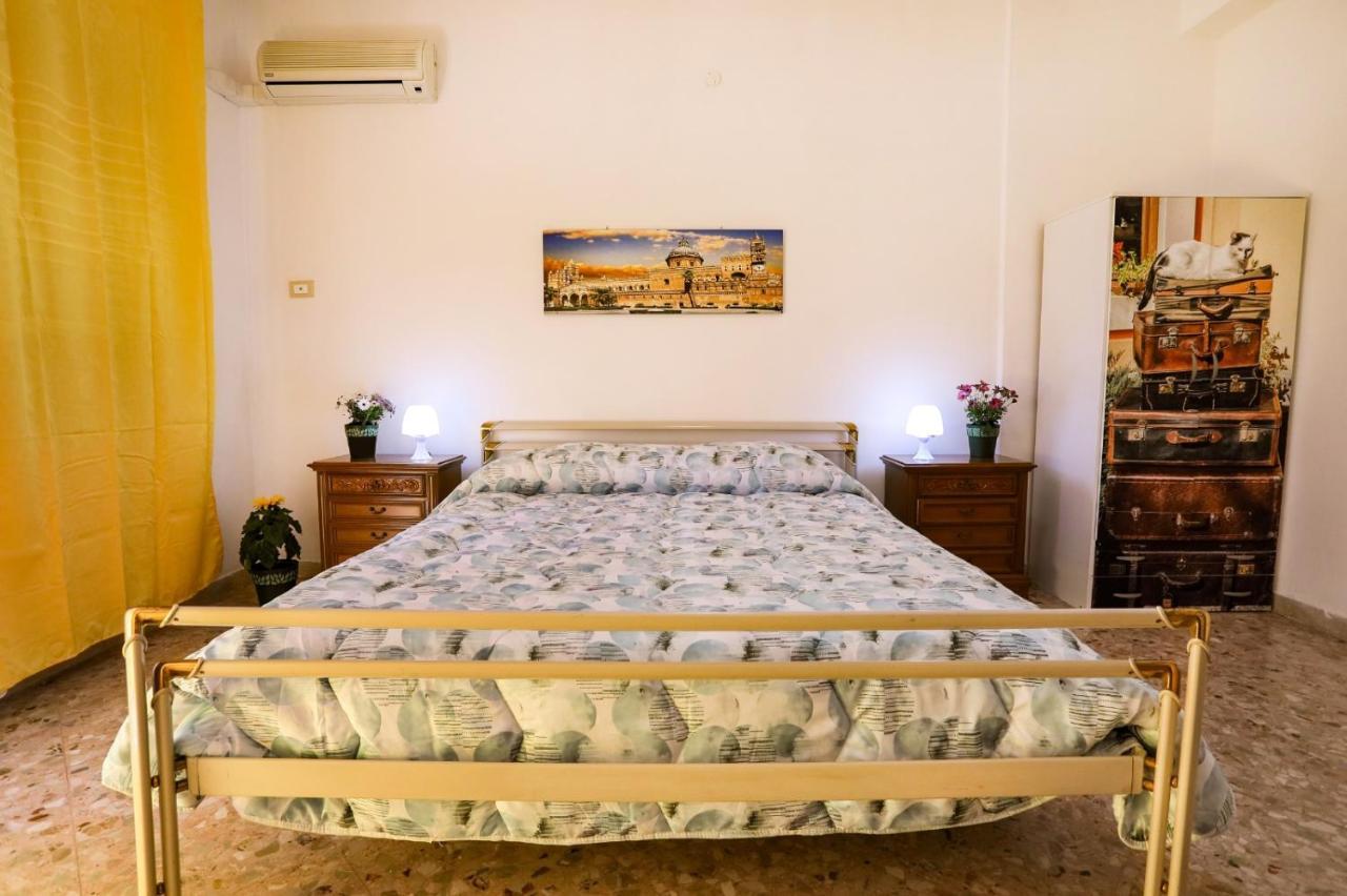 A Casa Di Fra' Bed & Breakfast Palermo Exterior foto